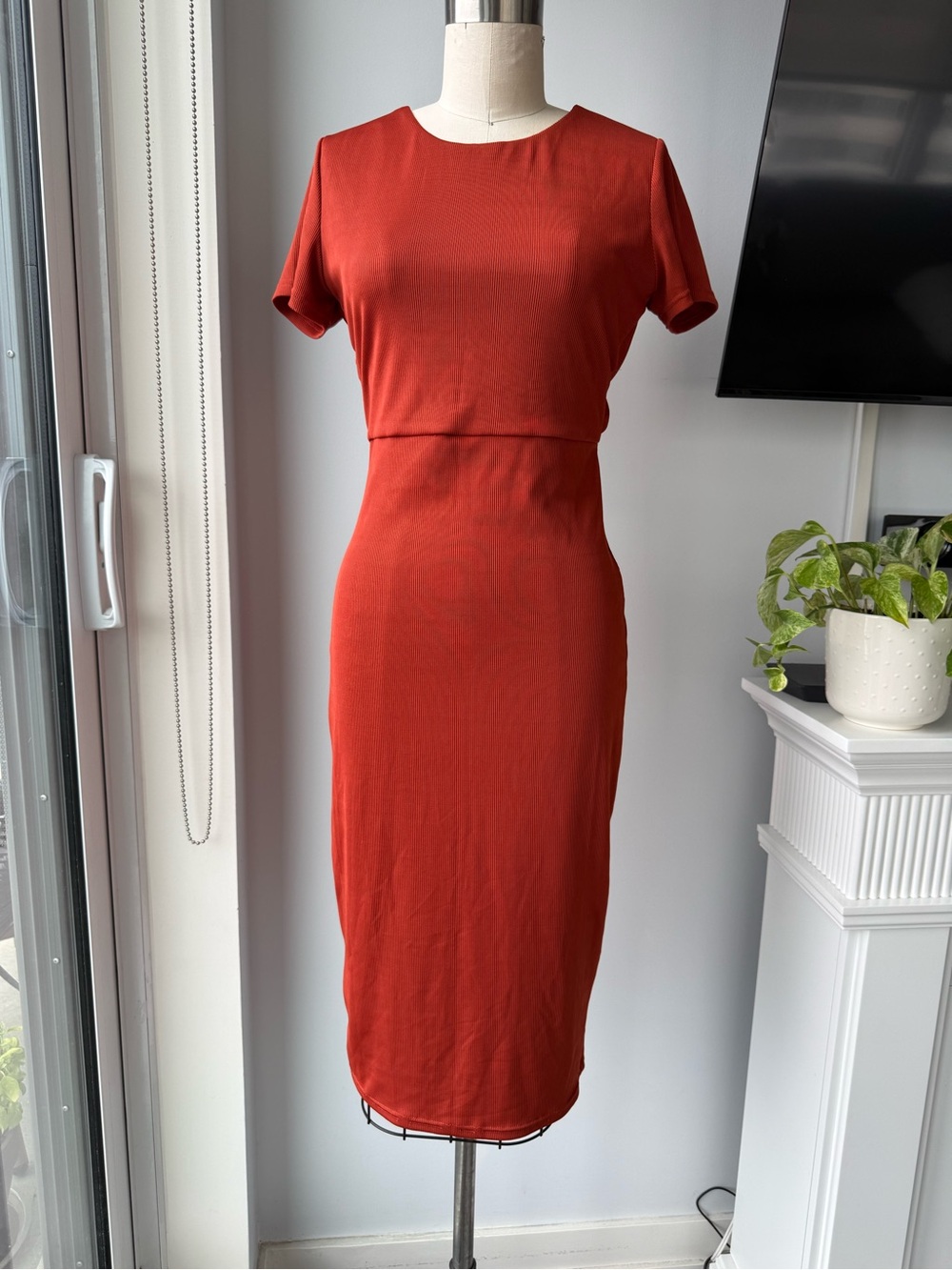 Another Story Midi Dress with Short Sleeves